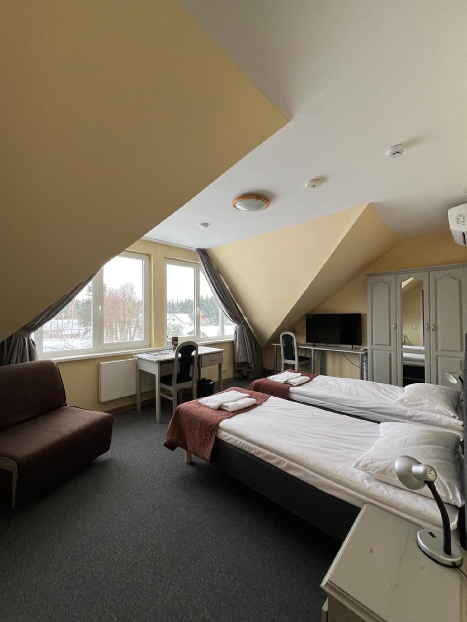 Hotel Tyla Biržai Buitenkant foto